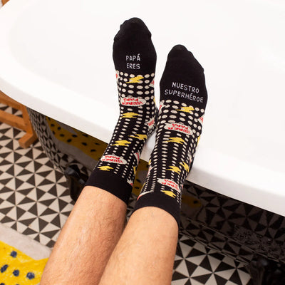 Kit Taza + Calcetines "Papá eres nuestro superhéroe" - UO