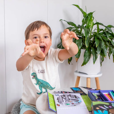 Colouring Set: Dinosaurios en el espacio - Tiger Tribe