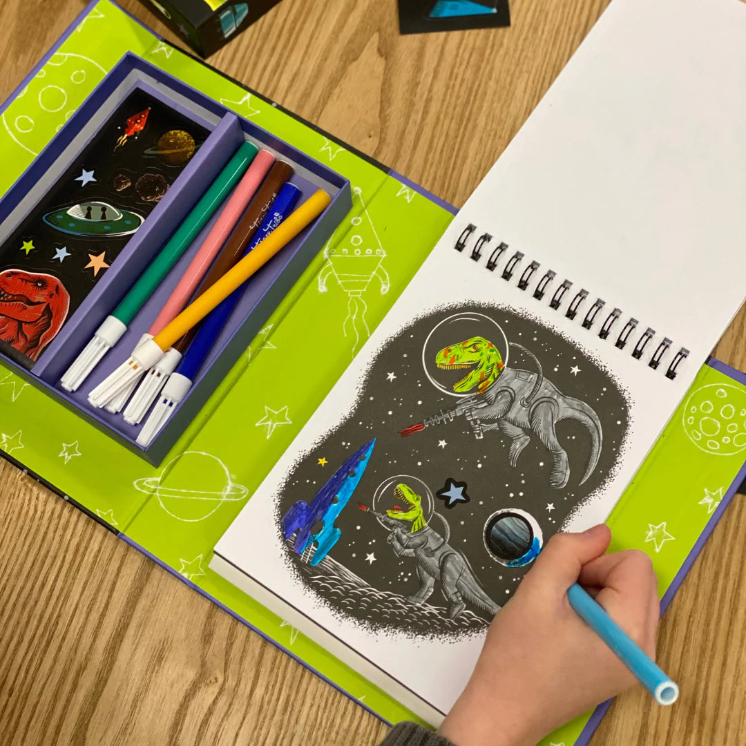 Colouring Set: Dinosaurios en el espacio - Tiger Tribe